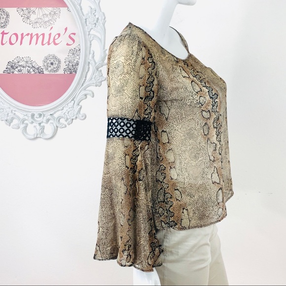 Annalee & Hope / Snake Bell Sleeve Puff Shoulder - Picture 3 of 8